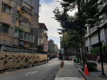 景平站旁面寬雙店面｜新北市中和區景平路