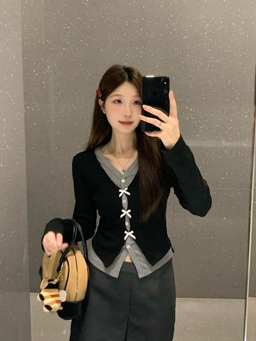 💕甜心大尺碼💕大尺碼上衣 胖MM秋季新款假兩件撞色v領修身顯瘦百搭上衣