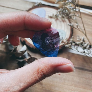 雙面潑墨印製手繪結他撥片 【擁抱自我】