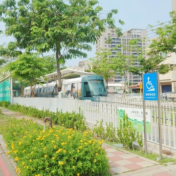 店長推薦)瑞隆商圈★鈔集滿金大地坪角窗透店｜高雄市前鎮區瑞隆路