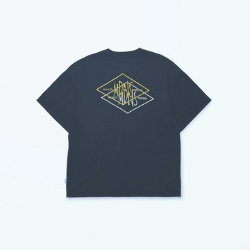 MADNESS WASHED PRINT TEE 余文樂同款