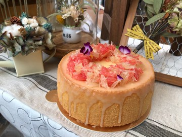 Tuxedo Cat Handmade　塔西躲貓貓 -橙香戚風