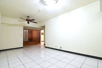 水湳經貿｜中央公園大三房+休旅車位｜台中市北屯區中清路二段