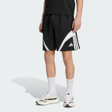 【adidas 愛迪達】 HOUSE OF TIRO 運動短褲 男 KF4738