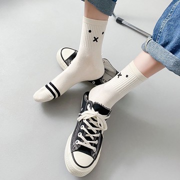 女襪 時尚韓版襪 運動襪子 街頭潮ins 條紋個性 學院風棉襪 中幫百搭 秋冬長襪