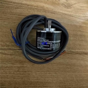 【鴻茂】歐姆龍全新未使用編碼器E6B2-CWZ1X3600P【議價】