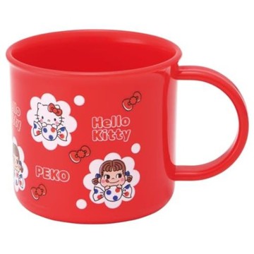 小禮堂 Skater 不二家 x Sanrio 三麗鷗 Hello Kitty 兒童單耳塑膠杯 200ml KE4AAG (紅款)