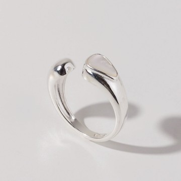 vacanza｜純銀｜三角白貝‧純銀戒指 #新年飾品 #新年禮物