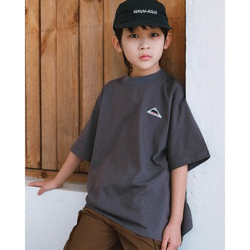 Y B S - 純棉圓領短袖上衣-後領刺繡-深灰