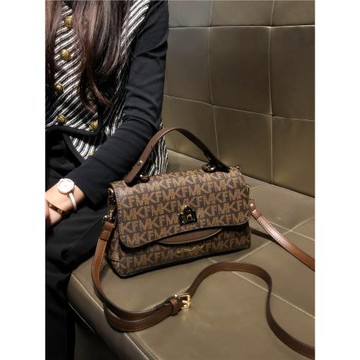 香港品牌高級包包女士2025新款冬季百搭手提小方包真皮單肩斜挎包