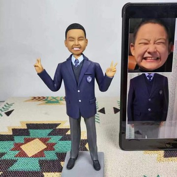 小孩 孩子 畢業 生日 禮物訂製 客製化 人偶 公仔 似颜绘 紀念