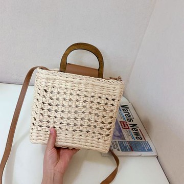 斜挎包女包草編單肩包包2022新款潮休閑包手工編織包沙灘包手提包