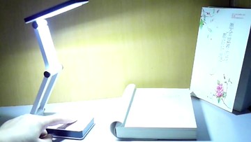 雷士照明學生用裝5號7號電池的LED台燈宿舍學習床上寫作業護眼USB