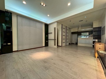 獨家專賣大面寬 逢甲最優質人文別墅 四房雙車位｜台中市西屯區西安街