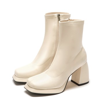 D+AF 女神降臨．加厚水台高跟瘦瘦短靴