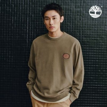 Timberland官方旗艦 男款褐綠色皮革徽章圓領長袖上衣|A5TK3AIE