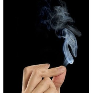 🔥熱賣千張🔥 手指出煙 簡單設定 手指煙 手指出菸 隨時都可表演 魔術道具【TW.Magic】