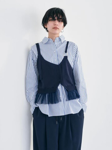 【SET ITEM】斜邊薄紗褶邊襬針織背心+條紋長袖襯衫(7B41L0A0700) - YECCA VECCA