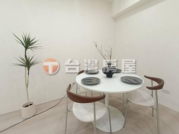 麗園電梯方正三房｜新北市林口區麗園二街