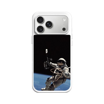 iPhone 17 Pro Max SolidX 白 - NASA - Astronaut Schweickart On The Lunar Module