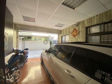 鳳山國中捷運旁優質低總價車庫透天｜高雄市鳳山區博愛路