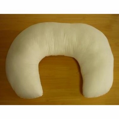 授乳枕タイプ マルチクッション 約６２cmX４５cmX１７cm 日本製 カバーは別売りです 送料無料 （一部地域を除く）