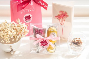 情人節禮物推薦 送禮組合禮袋E款 金莎+迷你乾燥花束+乾燥花卡片