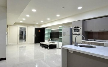 巨蛋商圈｜聯上真品三房平車◆綵淨｜高雄市鼓山區文信路