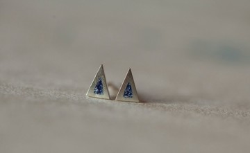 純銀三角形珐瑯耳環--斑駁紫-一對/可改夾