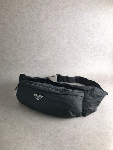 【日本直送 名牌中古包】PRADA 側背包 黑色 三角標誌 尼龍  સલિનગ બૅગ 身體包 vintage cf6epr