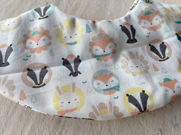 兔子與獾和狐狸     360度手工純棉六層紗圓圍兜/可雙面用/