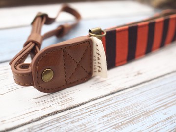 旅行相機手帶/手腕帶(藍橙相對色條紋)