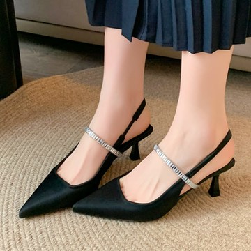 【現貨出清】尖頭鞋．優雅顯瘦一字水鑽高跟包鞋．白鳥麗子