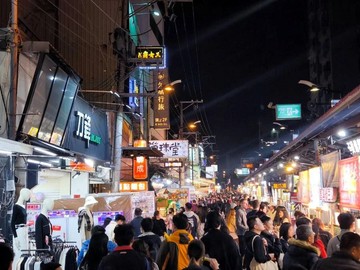 逢甲包租公 | 近文心櫻花捷運 | 近夜市｜台中市西屯區河南路二段