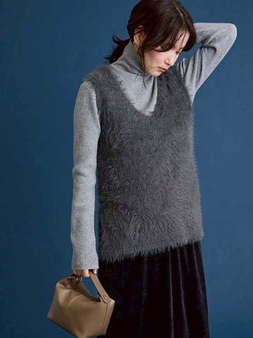 舒適長絨毛深V側開衩針織背心(06000875400) - Green Parks