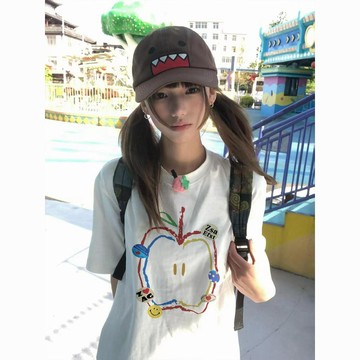 白色短袖t恤女新款爆款夏季寬鬆半袖設計感美式上衣短袖T恤 短袖上衣 卡通短袖