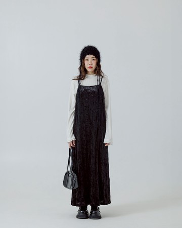 質感光澤絨面波紋細肩長洋裝