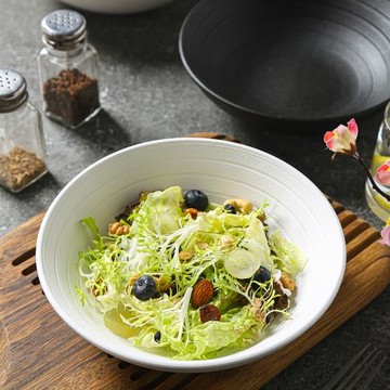 高級感日式白色圓形陶瓷面碗家用大湯碗沙拉碗湯面泡面碗斗笠碗