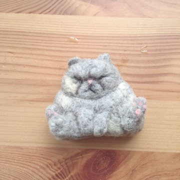 灰奀喵胸針
