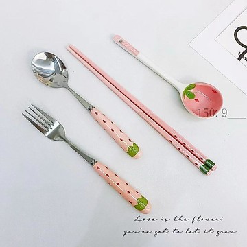 🌟臺灣出貨🌟超高顏值筷子勺子叉子套裝可愛少女草莓勺子筷子學生宿舍陶瓷餐具 餐具 餐具組 餐具組三件組 勺子 筷子