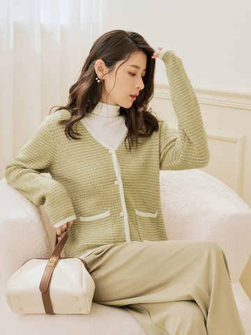 小香風珍珠排釦QQ包芯紗毛衣外套