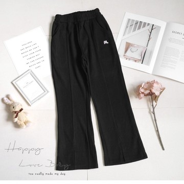 女大童 字母M下擺開衩坑條棉喇叭長褲 秋冬童裝 大童長褲 大童休閒褲 大童棉褲 大童褲子 秋冬褲