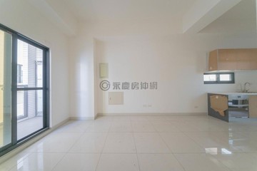 看過來~岡山區｜全新未住三房平車(免爬梯的公寓｜高雄市岡山區塩埔路