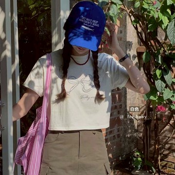 【Fee現貨3色】刺繡蝴蝶結短Tee🔥T恤 女上衣 短版 圓領 T恤 蝴蝶結 短袖 棉質 韓系 素色基本款 韓國女裝