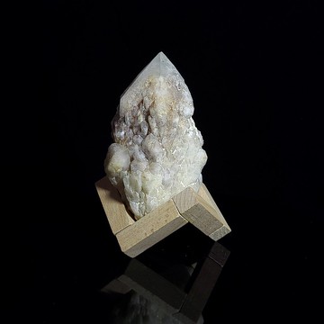 【菠蘿側芽晶簇】 - 676