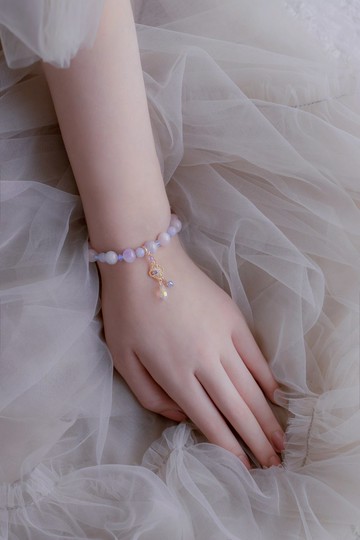 Camellia 椿夢:逾夢天然夢幻薰衣草水晶手鏈 (配可拆式吊咀)