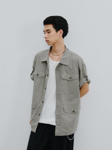 日系工裝細格短袖襯衫 / 四口袋寬鬆格紋男襯衫