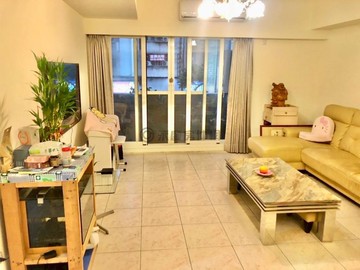 一中商圈｜稀有大坪數｜雙車大器樓店｜台中市北區三民路三段