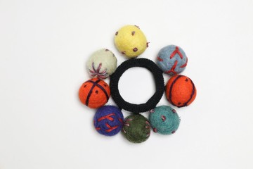 純手工羊毛氈彩色球球髮圈/髮飾/成人大童綁頭髮綁馬尾可愛橡皮圈