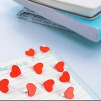 迷你紅色愛心小木夾 桃心小木夾 拍立得相片小木夾 原木小木夾 文件夾 名片書籤夾 贈品禮品